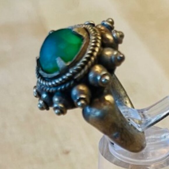 Antique Boho Vintage Ring - Picture 4 of 7